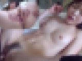 ２人から中出しされて喜ぶ清純妻の初めての３P